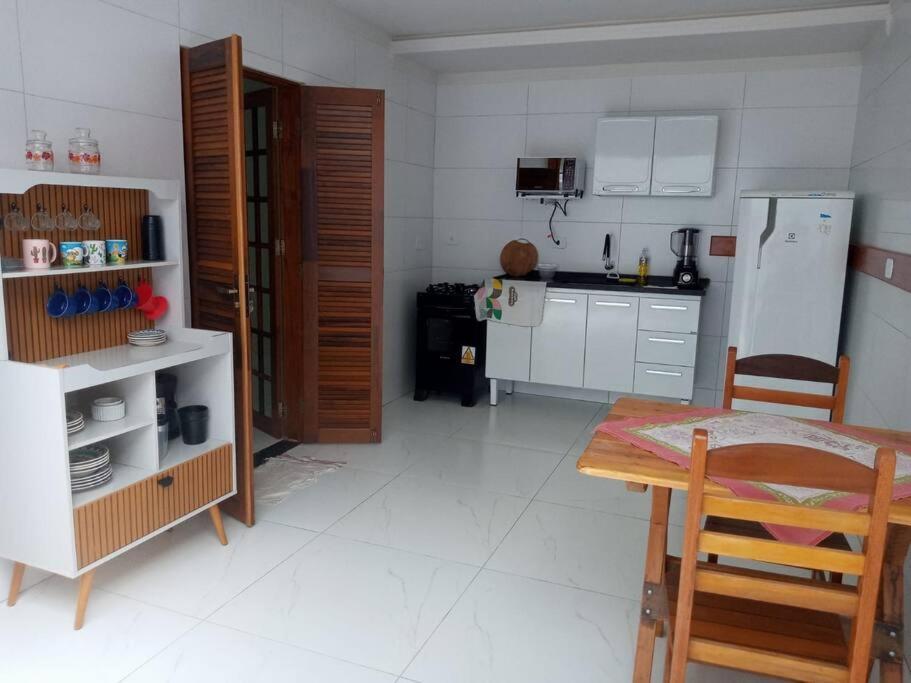 Villa Casa Estilo Minimalista Em Ubatuba Extérieur photo